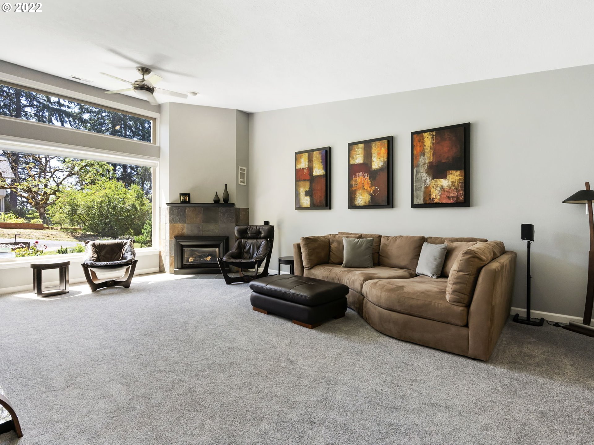 2045 Southwest Martha Street Portland, OR 97239 - Photo 4 of 23 Gallery Image 4