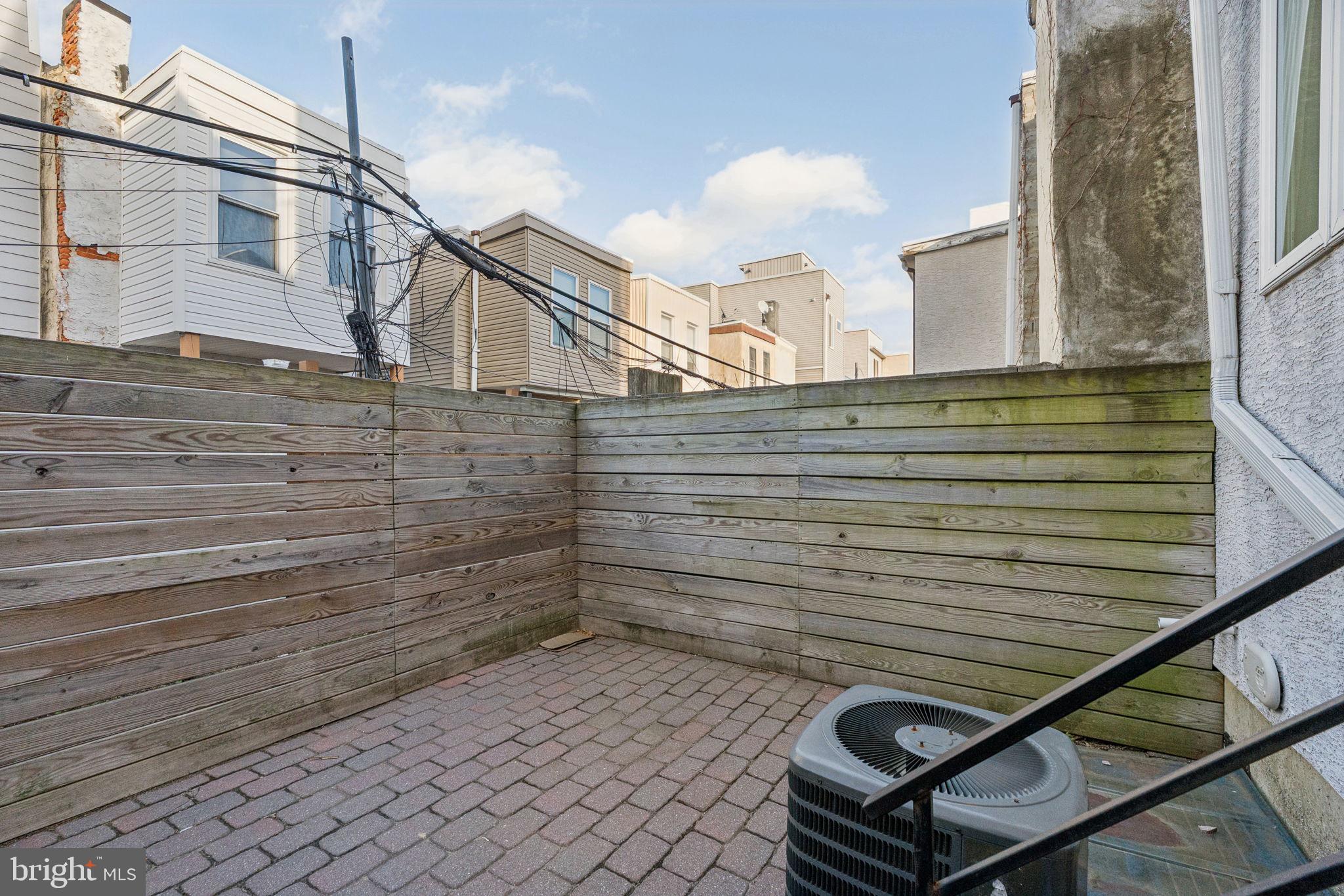 1825 Gerritt Street Philadelphia, PA 19146 - Photo 13 of 34 a view of a back yard of the house