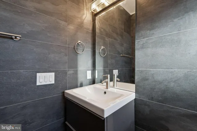 $469,000 | 1825 Gerritt Street, Philadelphia, PA 19146