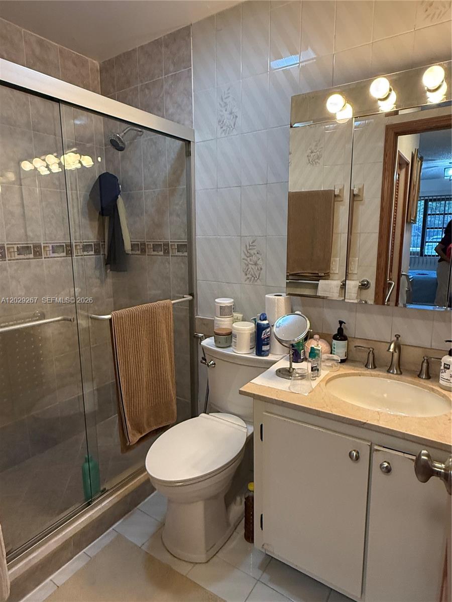 11812 Southwest 103rd Lane Miami, FL 33186 - Photo 18 of 32
