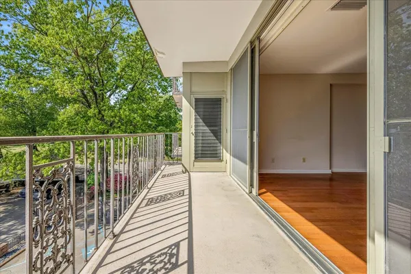 $150,000 | 2195 Poplar Avenue, Unit 303, Memphis, TN 38104