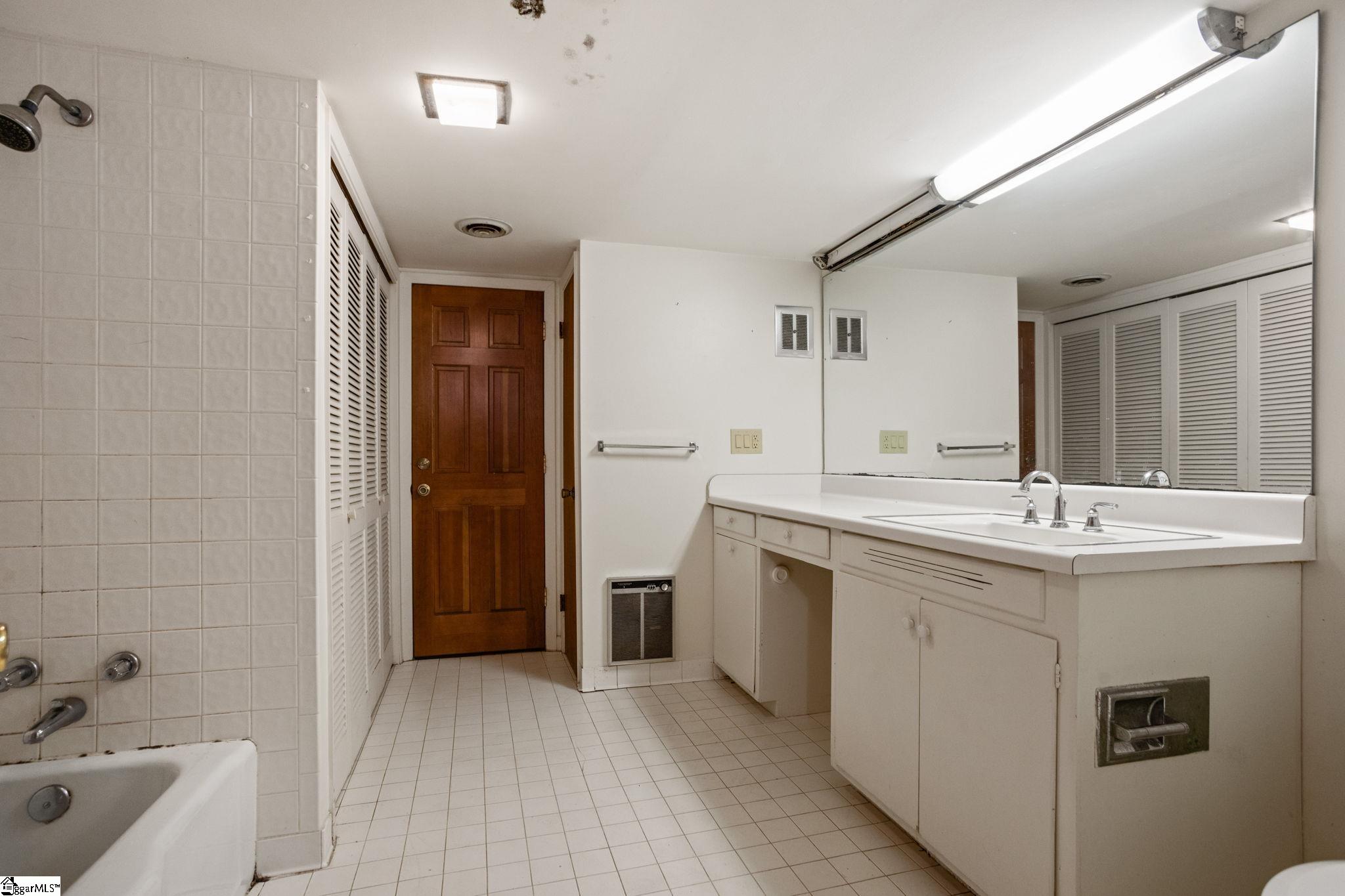 1100 Little Texas Road Travelers Rest, SC 29690 - Photo 7 of 33 Gallery Image 7