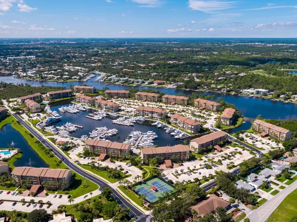 $2,000 | 1401 Tidal Pointe Boulevard, Unit 202, Jupiter, FL 33477
