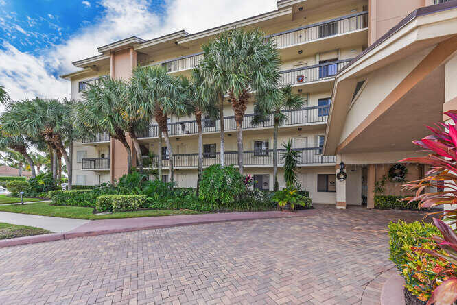 1401 Tidal Pointe Boulevard, Unit 202 Jupiter, FL 33477 - Photo 29 of 33 1401 Tidal Pointe Blvd Apt 202-small-001