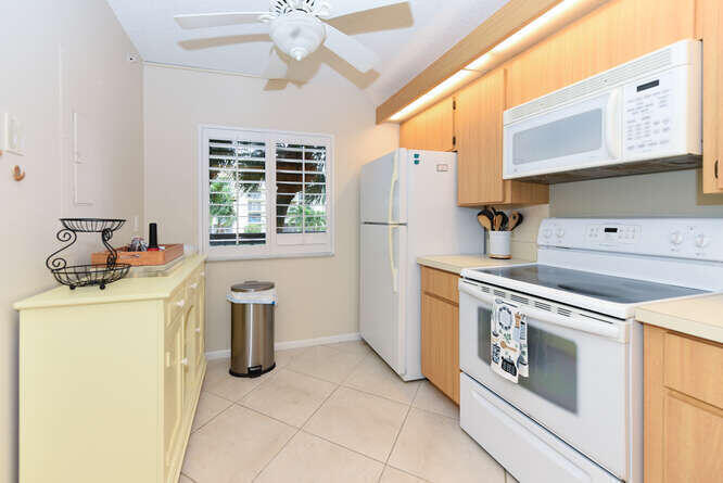 1401 Tidal Pointe Boulevard, Unit 202 Jupiter, FL 33477 - Photo 7 of 33 1401 Tidal Pointe Blvd Apt 202-small-006