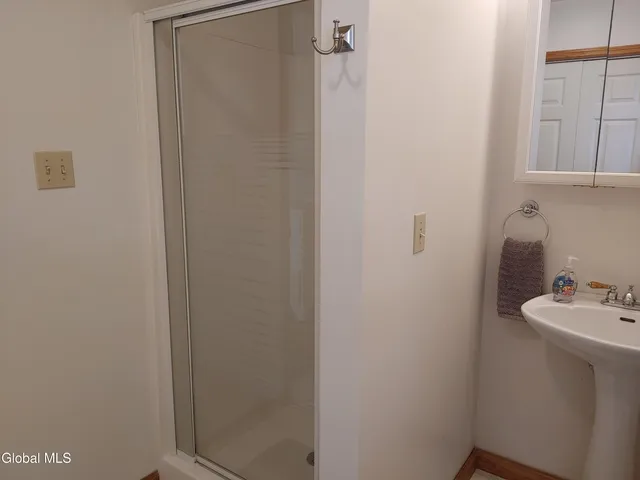 $315,900 | 81 Ferry Road, Crown Point, NY 12928