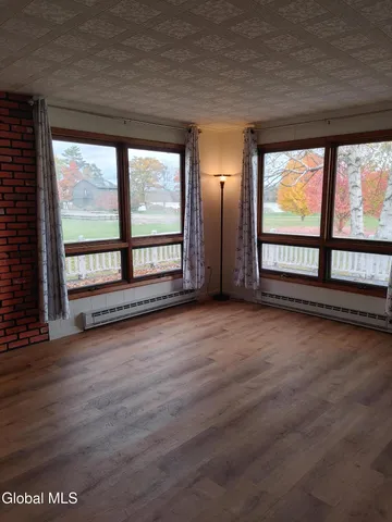 $315,900 | 81 Ferry Road, Crown Point, NY 12928