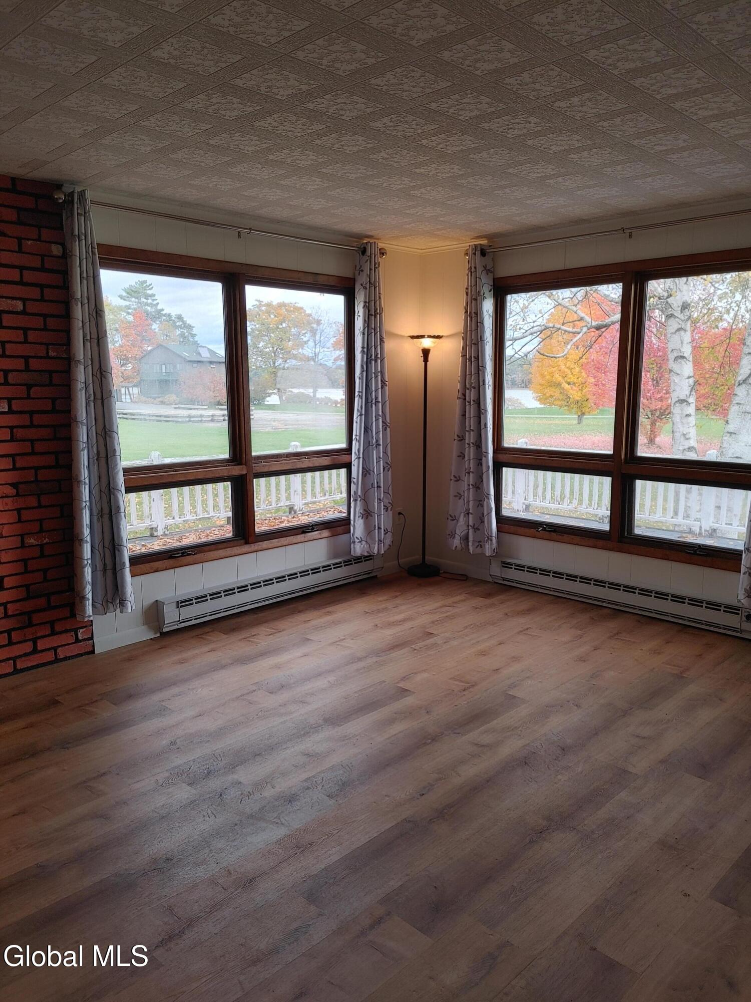 81 Ferry Road Crown Point, NY 12928 - Photo 9 of 25 1023251143_HDR