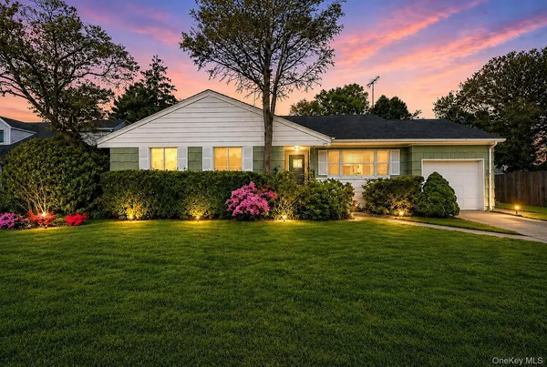 $649,000 | 432 Maryland Avenue, Freeport, NY 11520