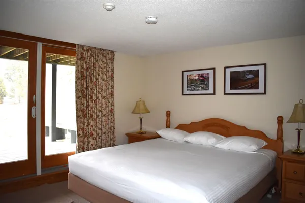 $475,000 | 32 Mountain View Drive, Unit 32, Cambridge, VT 05464