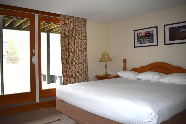 $475,000 | 32 Mountain View Drive, Cambridge, VT 05464