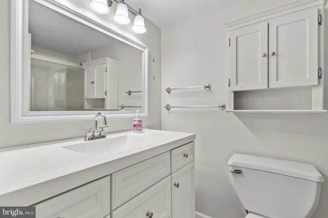 $262,000 | 4000 Gypsy Lane, Unit 637, Philadelphia, PA 19129