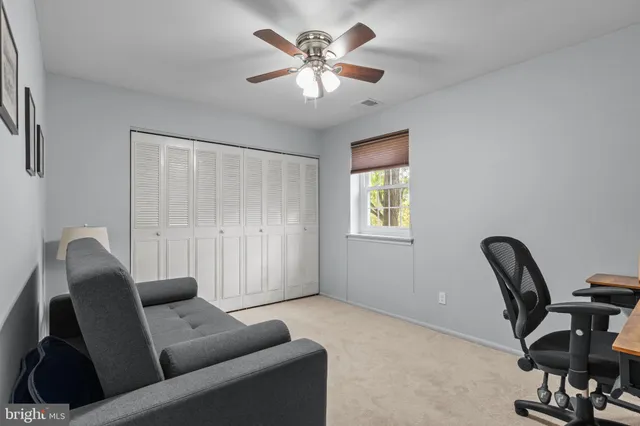 $262,000 | 4000 Gypsy Lane, Unit 637, Philadelphia, PA 19129