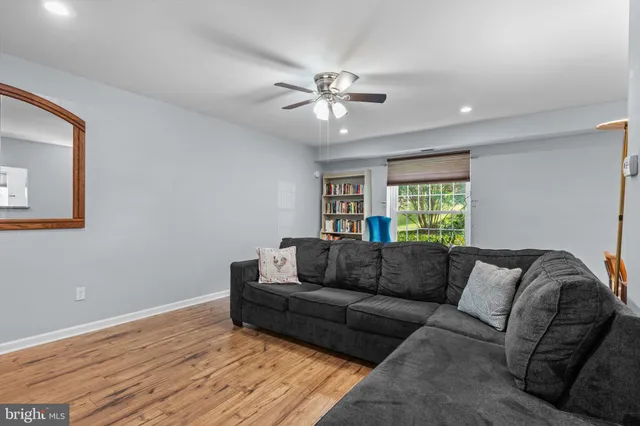 $262,000 | 4000 Gypsy Lane, Unit 637, Philadelphia, PA 19129