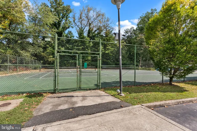 $262,000 | 4000 Gypsy Lane, Unit 637, Philadelphia, PA 19129