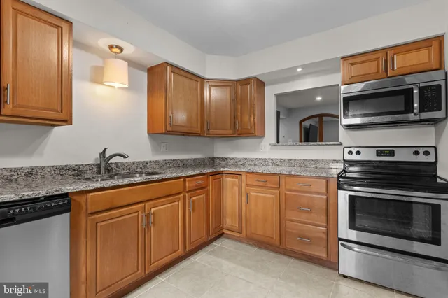 $262,000 | 4000 Gypsy Lane, Unit 637, Philadelphia, PA 19129