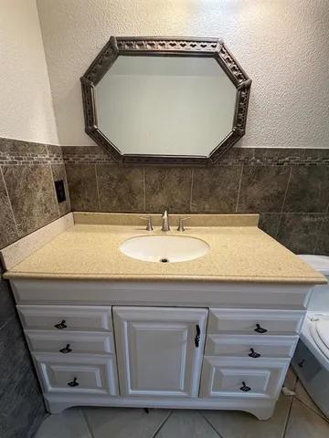 $2,300 | 575 Lake McCoy Drive, Apopka, FL 32712