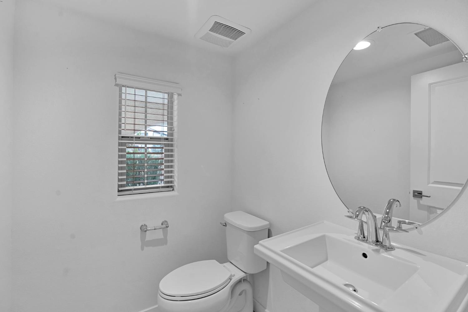 4614 Loftwood Road Madera, CA 93636 - Photo 17 of 30 Gallery Image 17