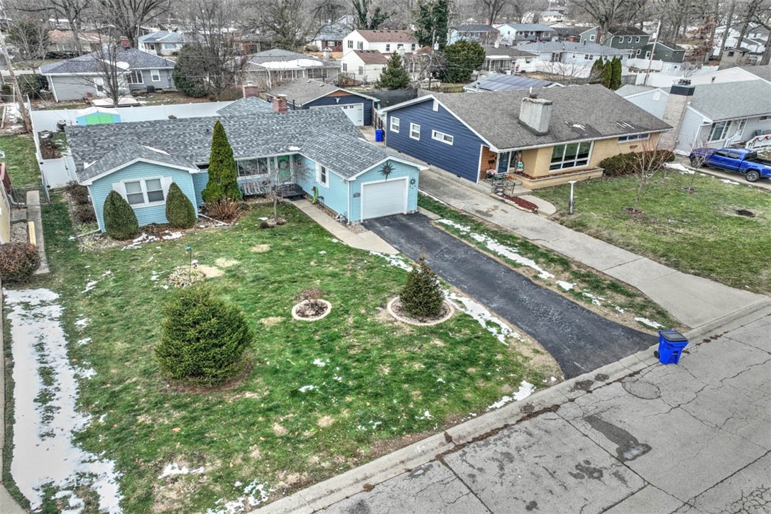 369 South Woodale Avenue Decatur, IL 62522 - Photo 4 of 23 Gallery Image 4
