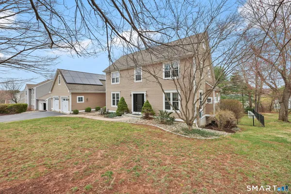 $714,900 | 4 Harrison Drive, Cromwell, CT 06416