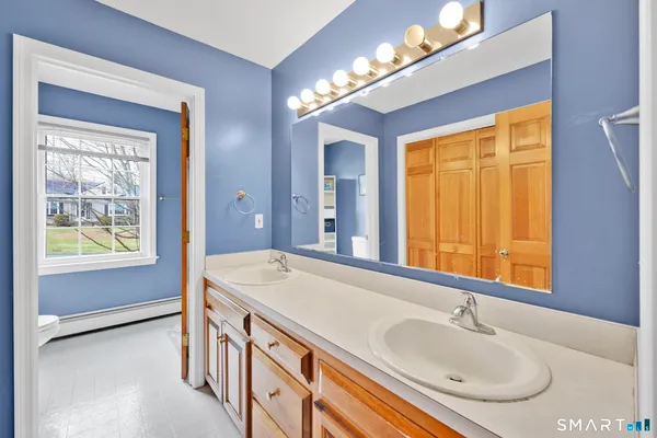 $714,900 | 4 Harrison Drive, Cromwell, CT 06416