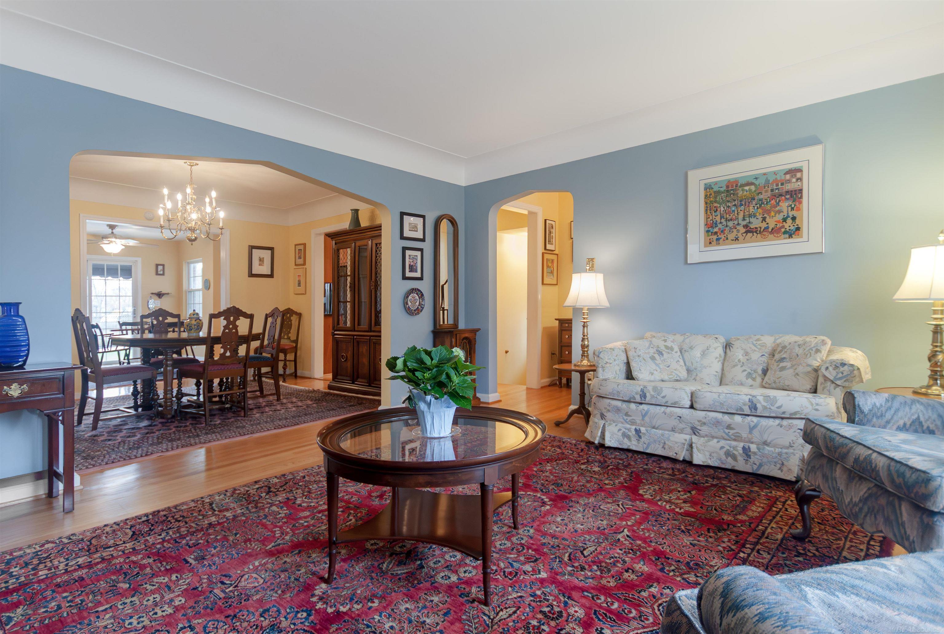 1359 Audubon Road Grosse Pointe, MI 48230 - Photo 9 of 70 50138072-566368be-20a5-48d6-9457-588a1f42fe7f.JPG