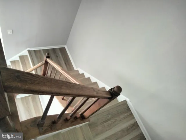 $2,999 | 16804 Winston Lane, Woodbridge, VA 22191