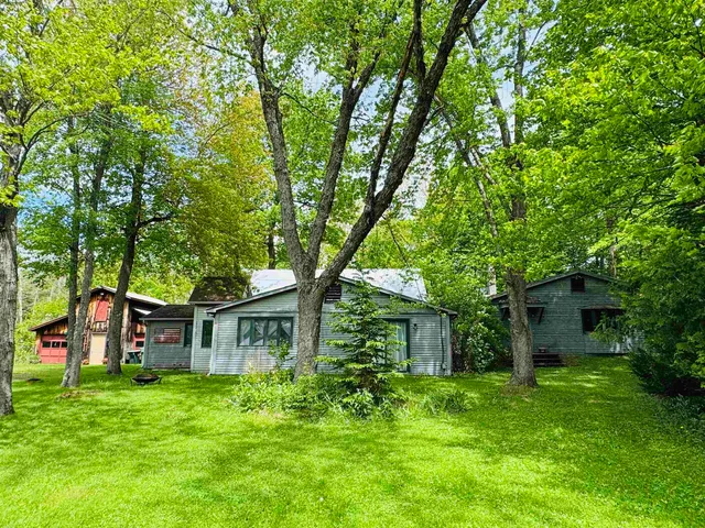 $259,900 | 611 4-h Road, Derby, VT 05829