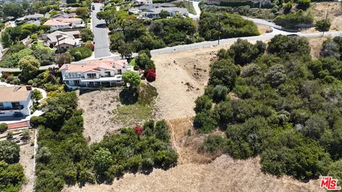 $950,000 | 14 Bronco Drive, Rancho Palos Verdes, CA 90275