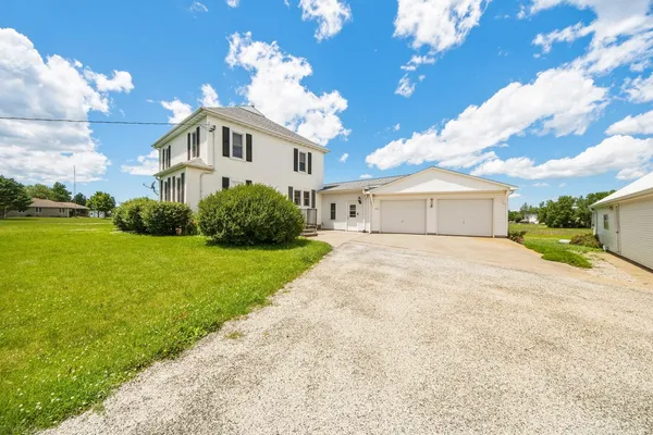 $299,500 | 324 West 1st Street, Minonk, IL 61760
