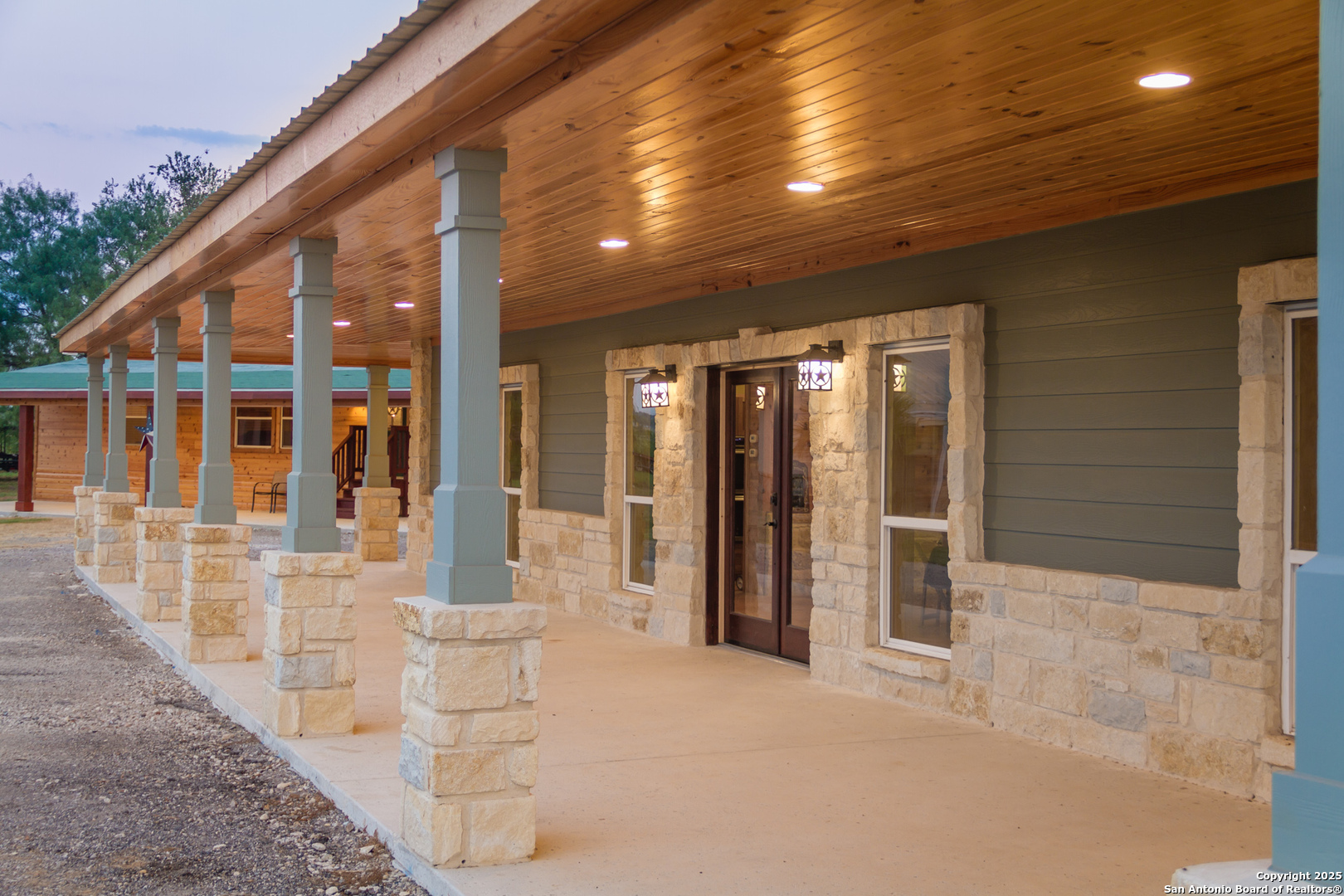 20250 Interstate 35 Access Road Lytle, TX 78052 - Photo 47 of 48