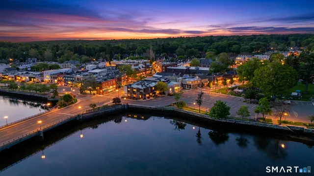 $2,100 | 14 Post Road, Unit C, Fairfield, CT 06824