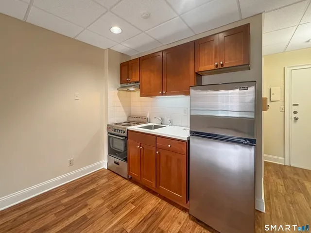 $2,100 | 14 Post Road, Unit C, Fairfield, CT 06824