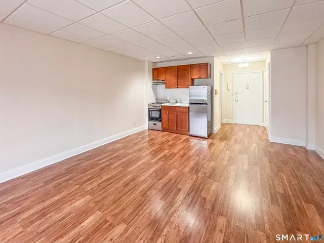 $2,100 | 14 Post Road, Unit C, Fairfield, CT 06824