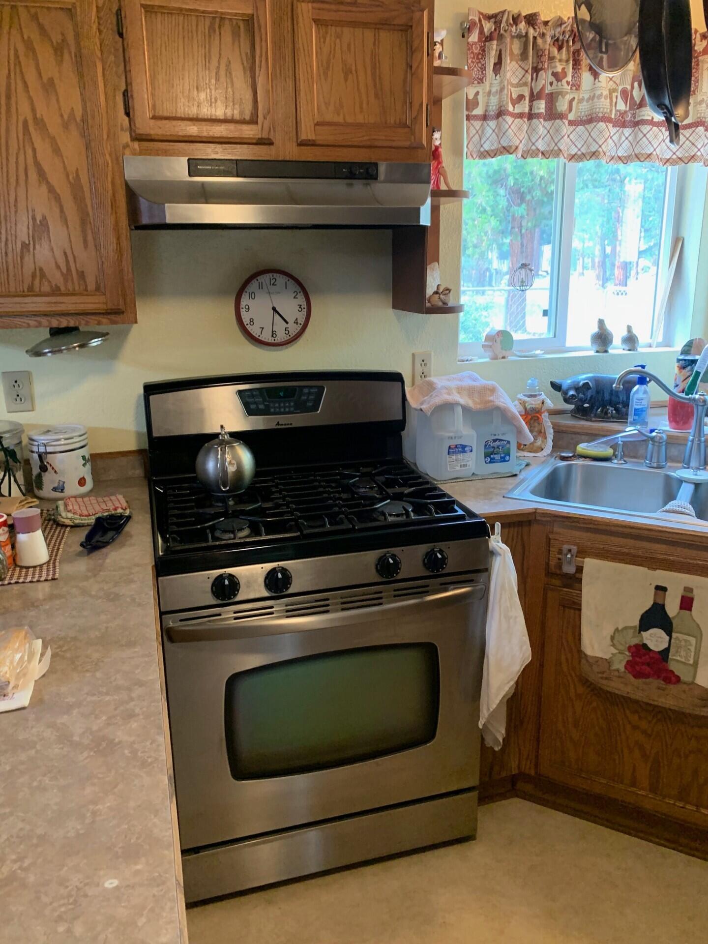 44992 Old Brown Ranch Road McArthur, CA 96056 - Photo 11 of 61 Kitchen 4