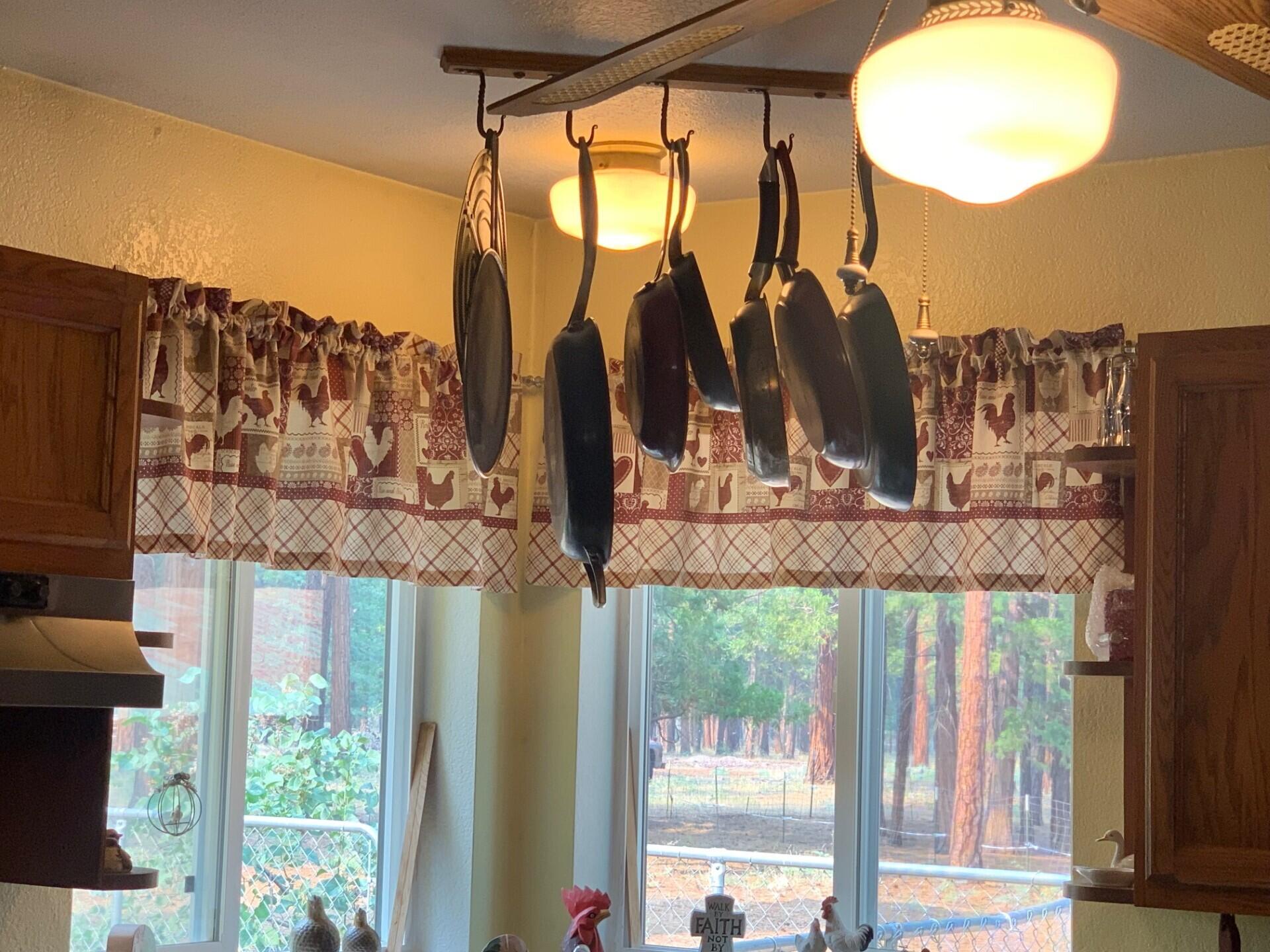 44992 Old Brown Ranch Road McArthur, CA 96056 - Photo 12 of 61 Kitchen 5