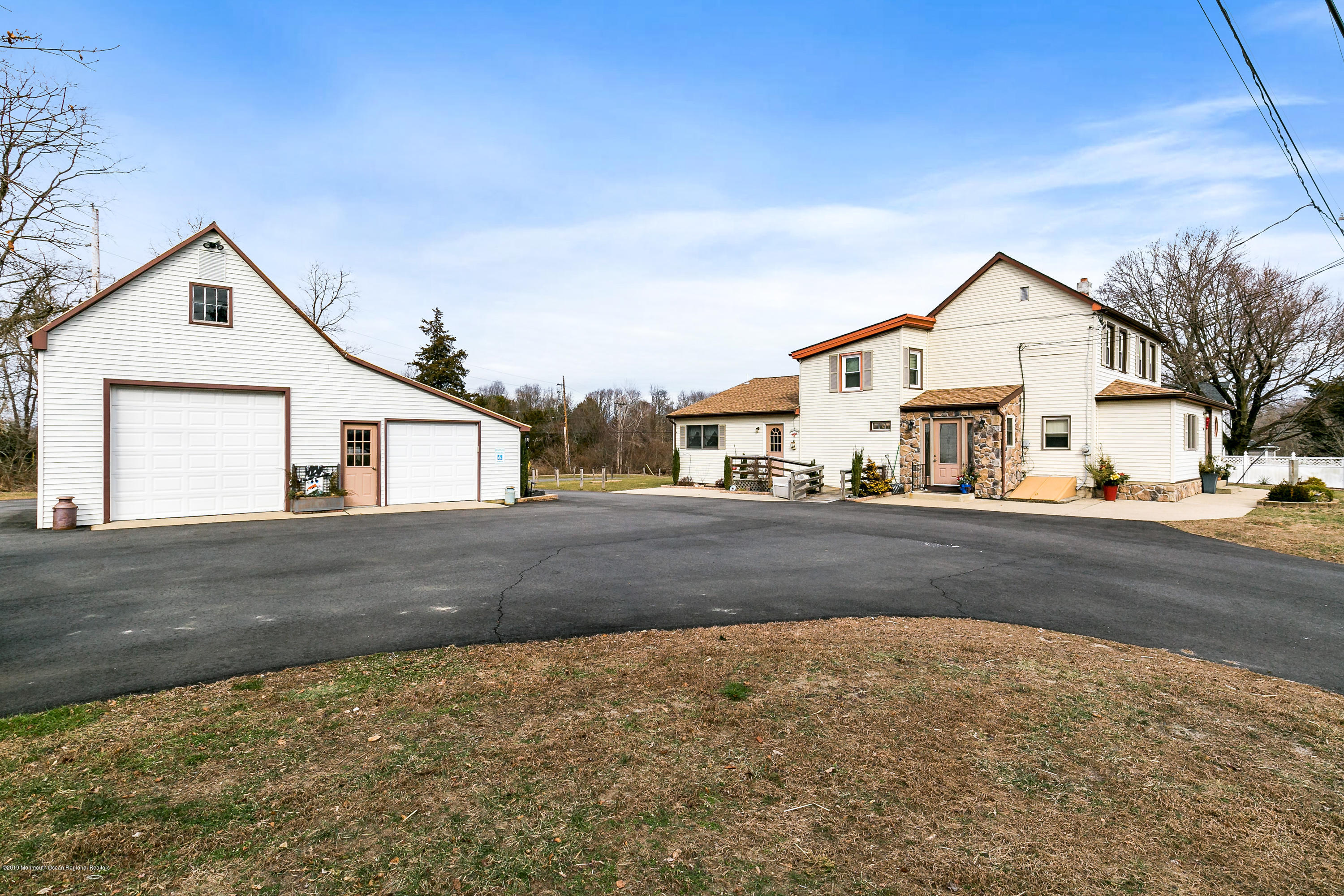 880 Monmouth Road Cream Ridge, NJ 08514 - Photo 5 of 45 a view of house with street