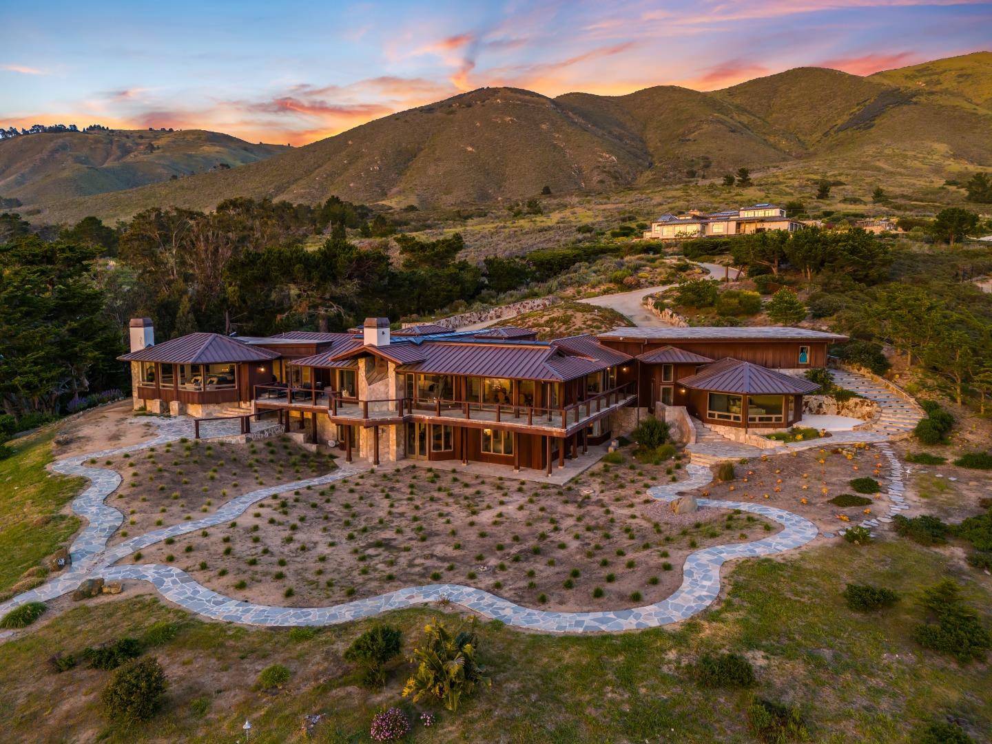 31475 Highway 1 Carmel, CA 93923 - Photo 3 of 43 a view of a city with a mountain