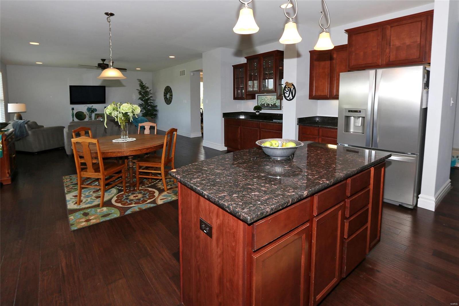 428 Maple Rise Path Chesterfield, MO 63005 - Photo 12 of 37 Gallery Image 12