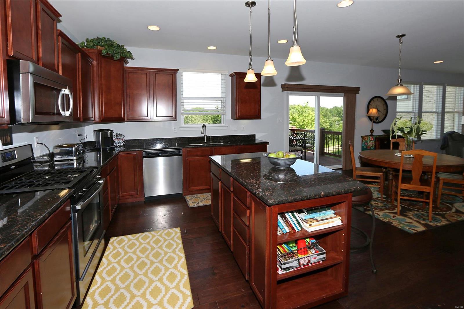428 Maple Rise Path Chesterfield, MO 63005 - Photo 15 of 37 Gallery Image 15