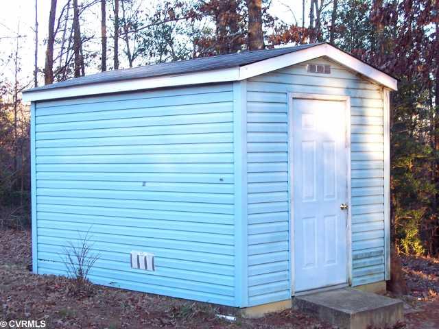 21289 File Road Milford, VA 22514 - Photo 6 of 7 Storage