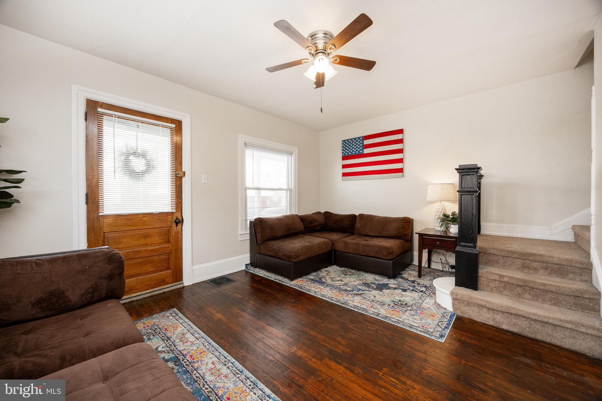 822 Stirling Street Coatesville, PA 19320 - Photo 4 of 30