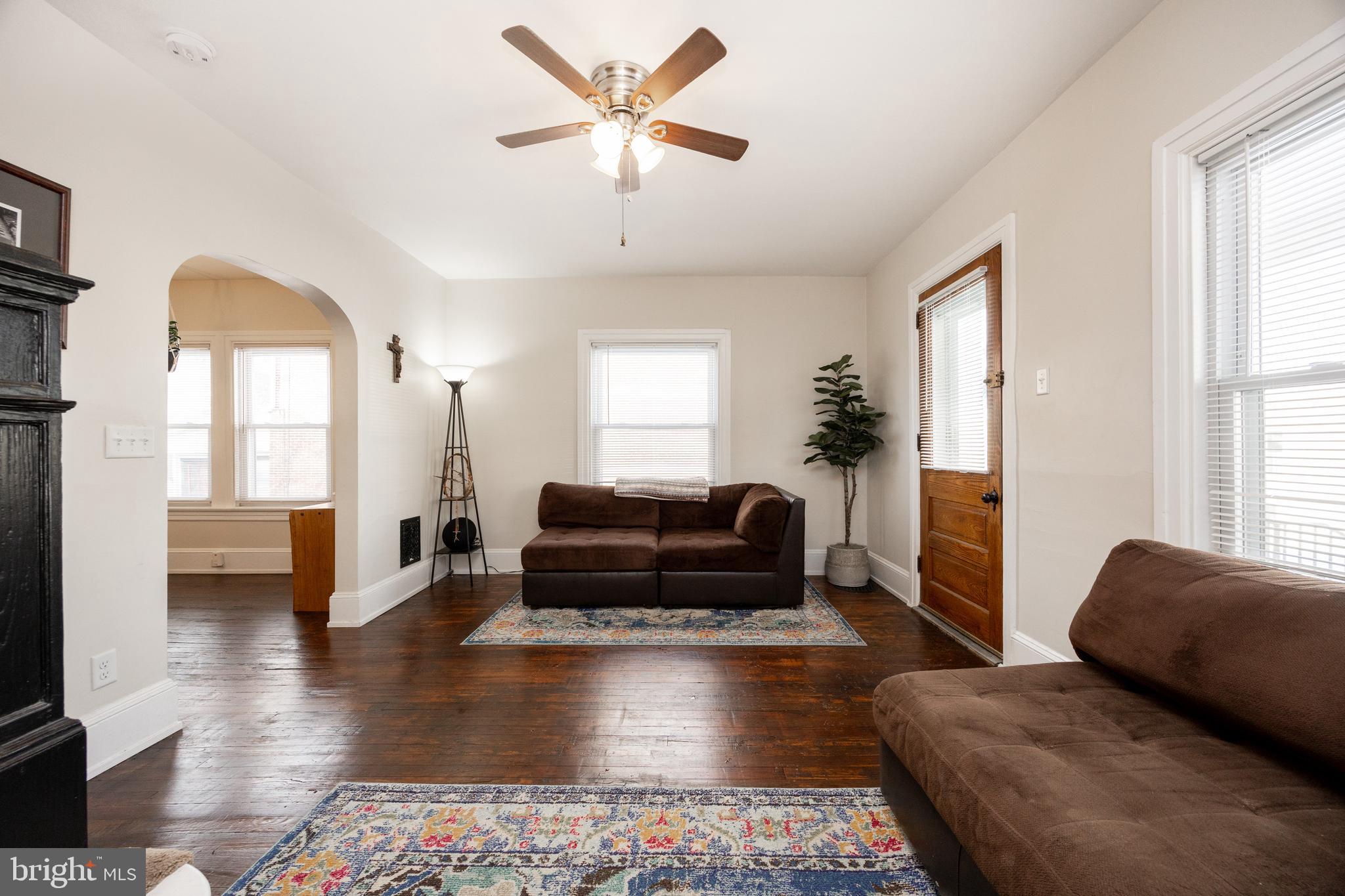 822 Stirling Street Coatesville, PA 19320 - Photo 6 of 30