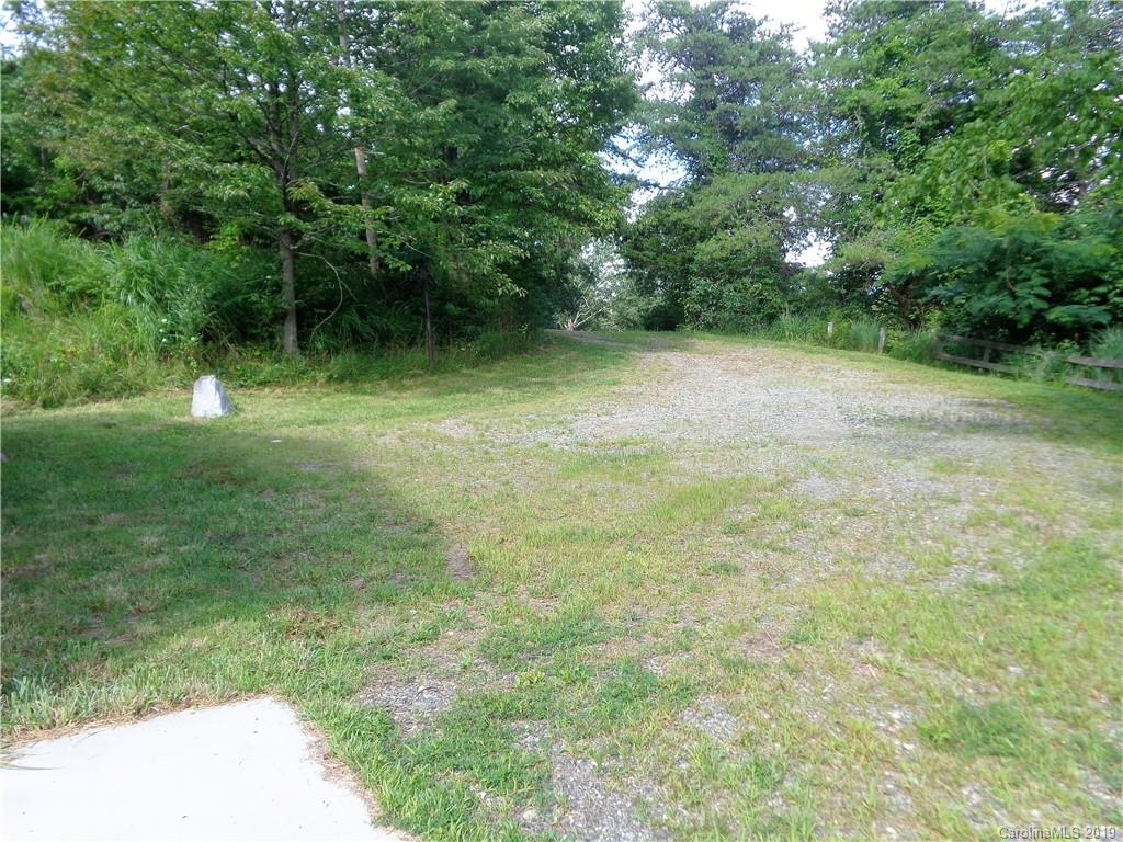 196 Miller Road Marshall, NC 28753 - Photo 16 of 23 Gallery Image 16