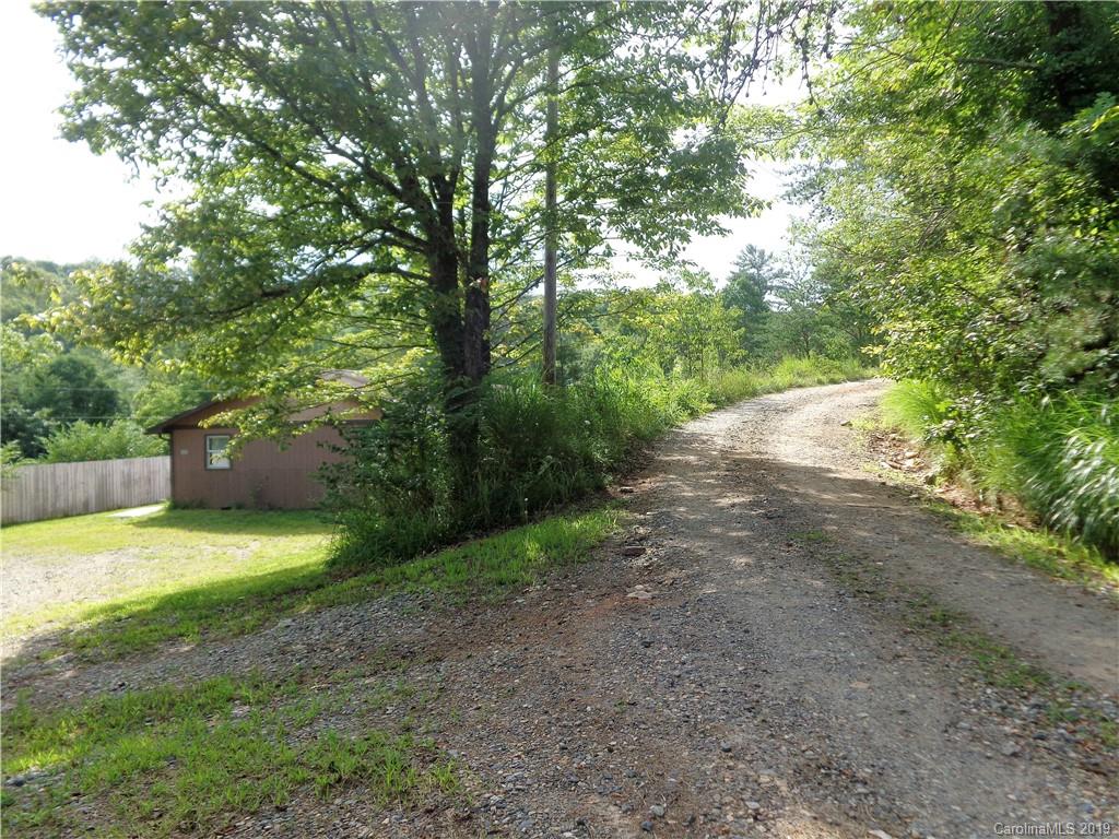 196 Miller Road Marshall, NC 28753 - Photo 17 of 23 Gallery Image 17