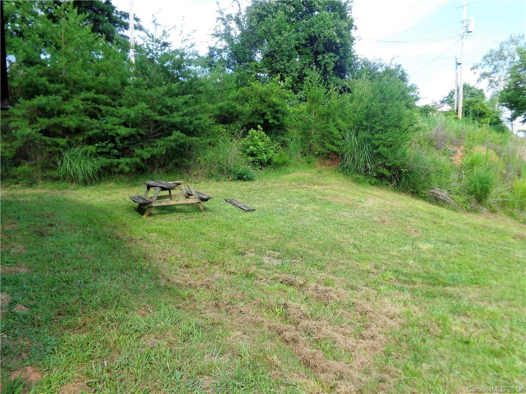 196 Miller Road Marshall, NC 28753 - Photo 3 of 23 Gallery Image 3