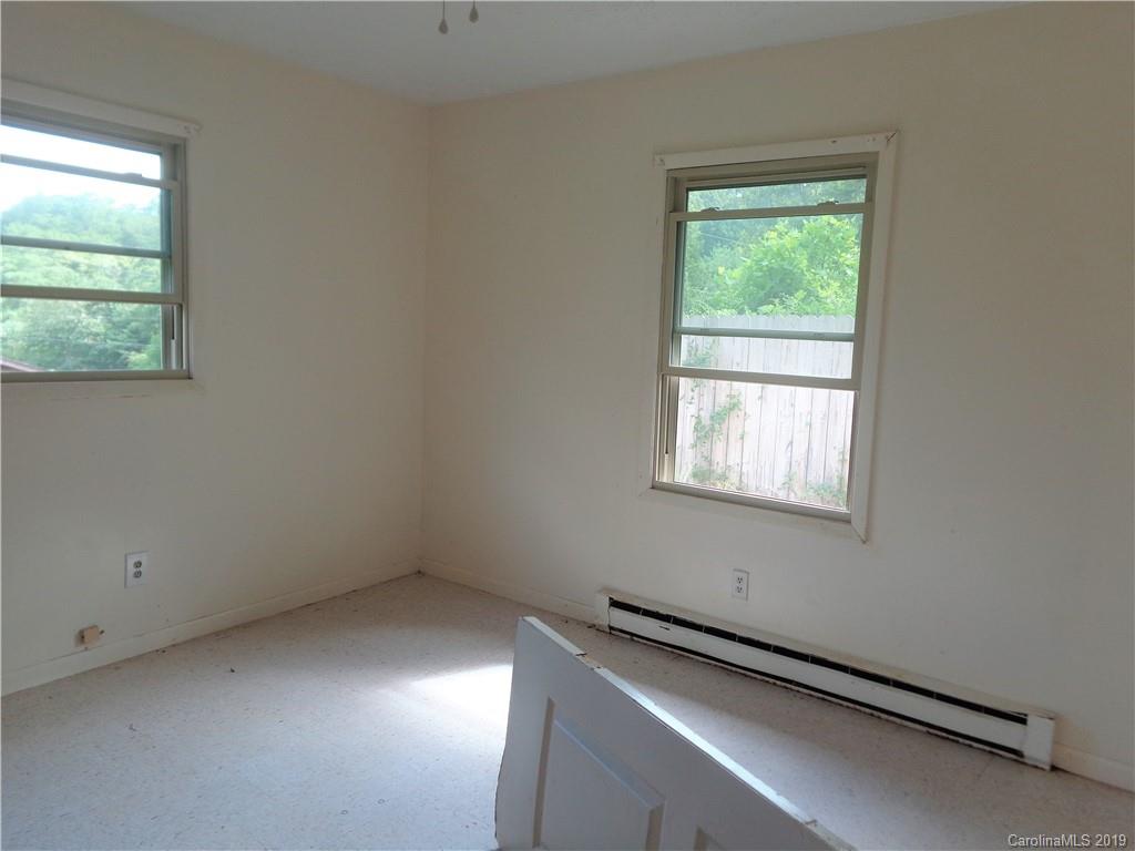 196 Miller Road Marshall, NC 28753 - Photo 23 of 23 Gallery Image 23