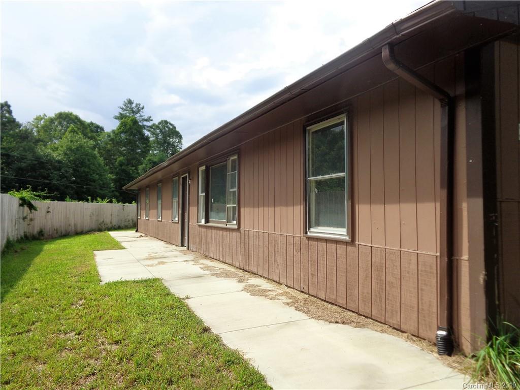 196 Miller Road Marshall, NC 28753 - Photo 4 of 23 Gallery Image 4