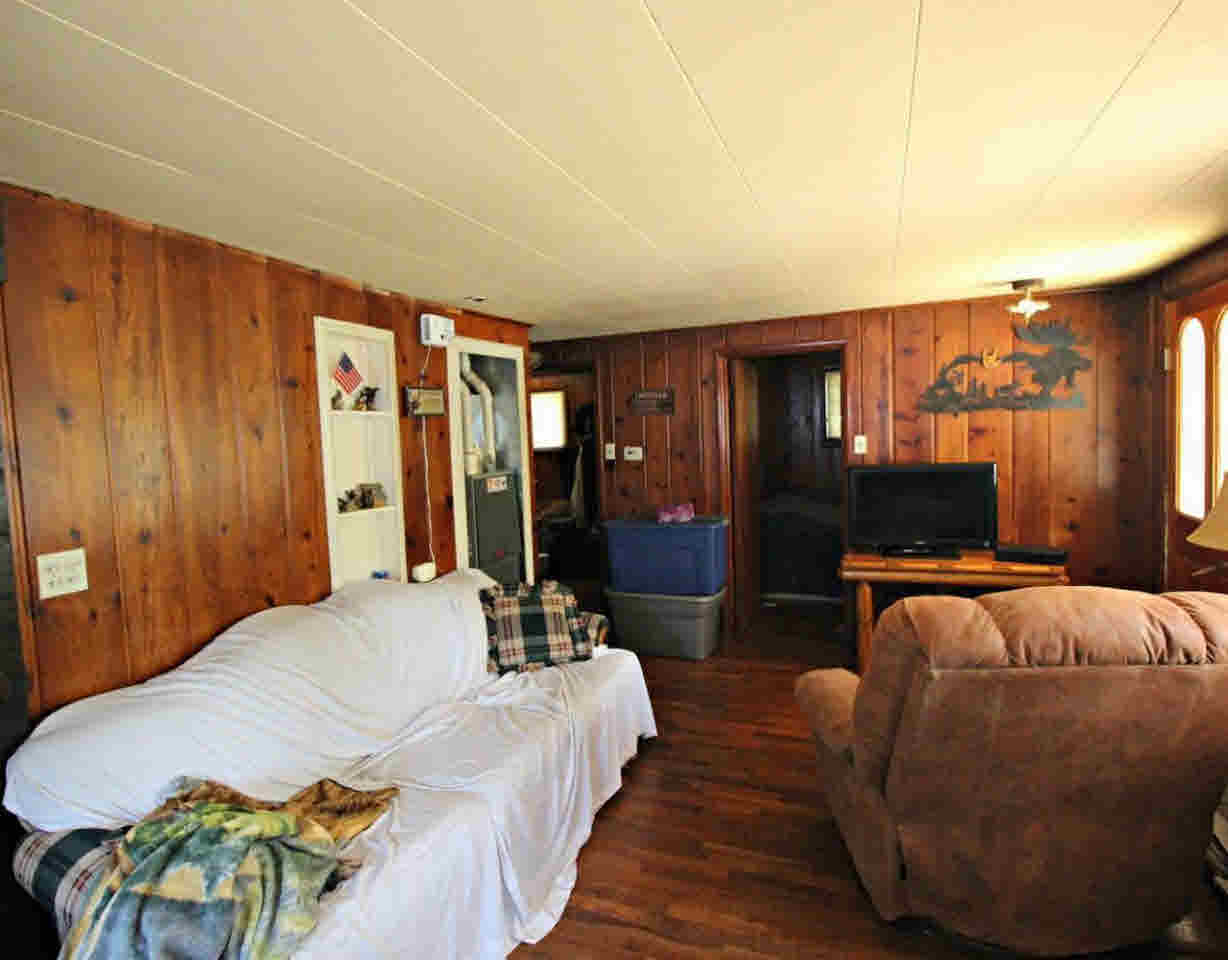14468 McCaslin Lake Road Linden, MI 48451 - Photo 3 of 13 21192927-2.JPG