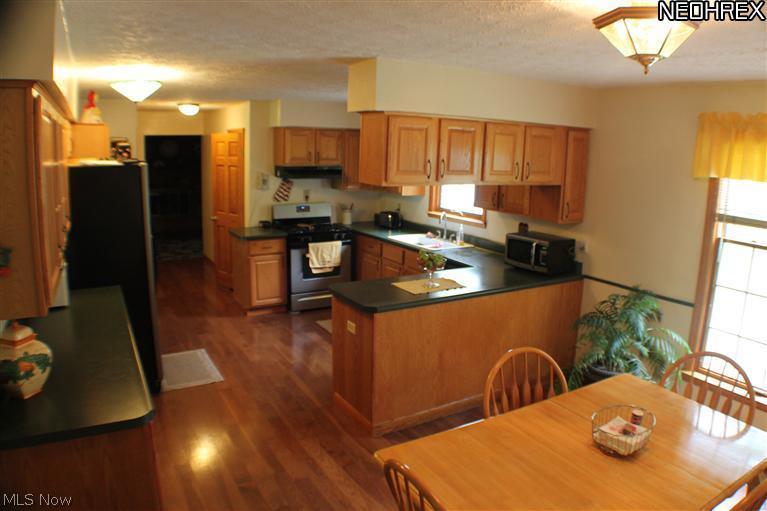 883 Ravenna Road Kent, OH 44240 - Photo 9 of 25